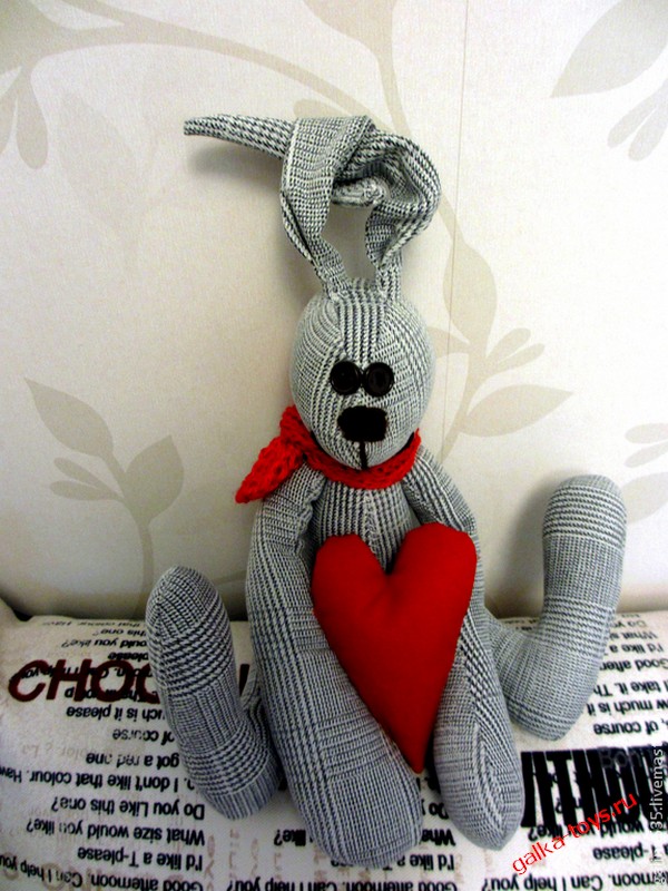 Зайка влюбленный и влюбчивый - мягкая игрушка — изображение 4