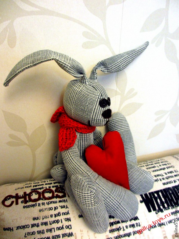 Зайка влюбленный и влюбчивый - мягкая игрушка — изображение 7