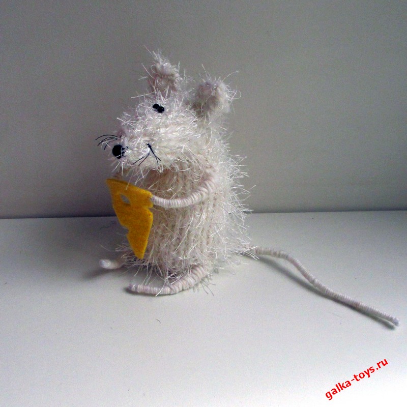 Мышонок сырный