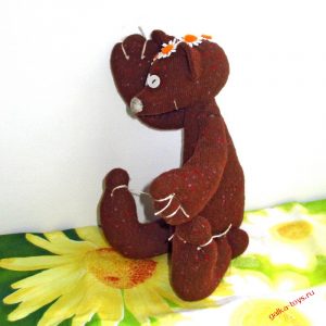 Мишка и ромашки