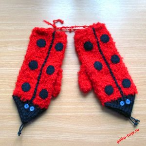 Женские рукавицы красная божья коровка символ удачи