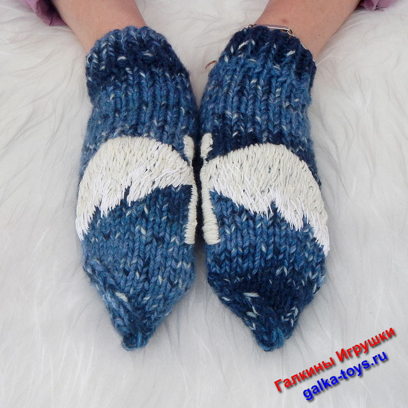 Варежки спицами с вышивкой Ангельские крылья