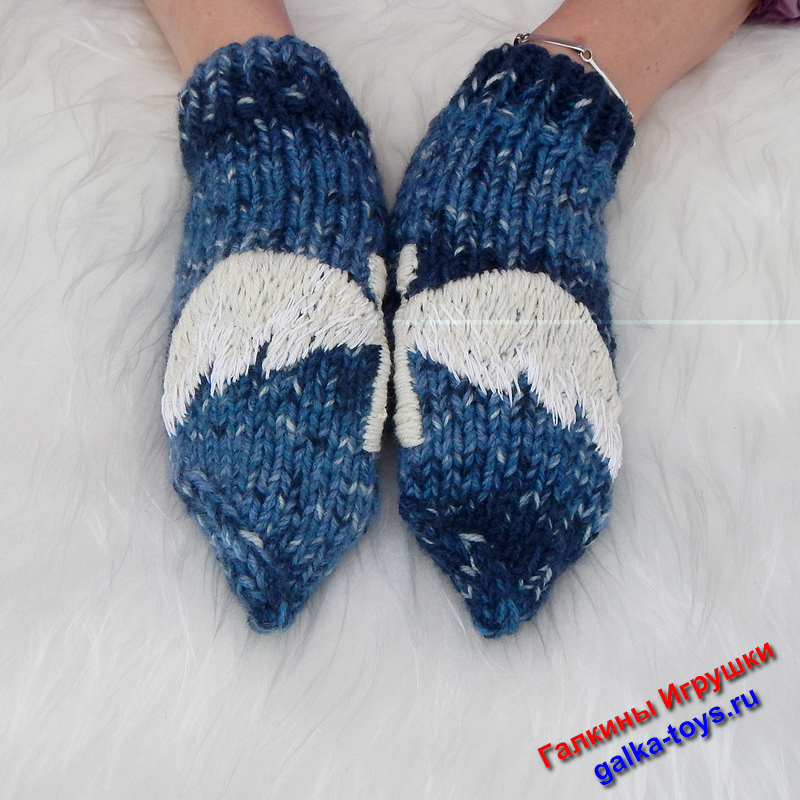 вышивка на вязаных варежках