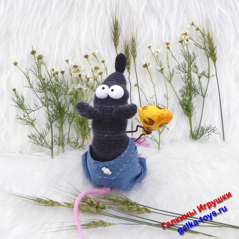Вязаная игрушка крыса — изображение 4