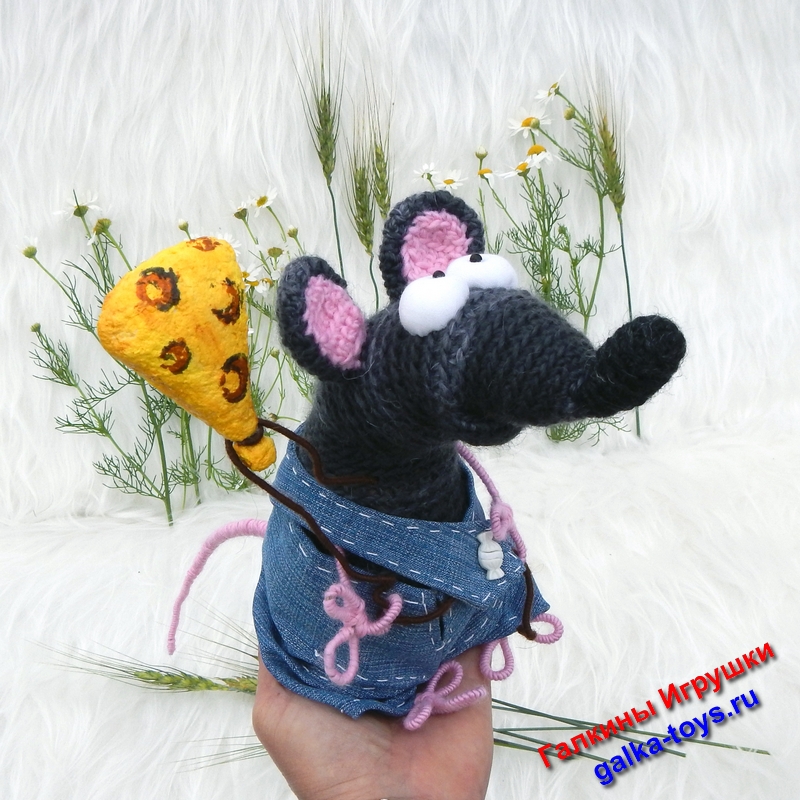 Вязаная игрушка крыса — изображение 7