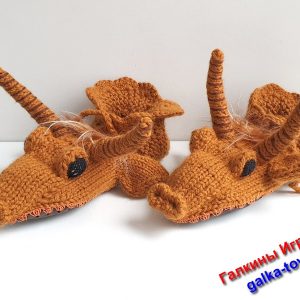 Вязаные тапки Сайгаки