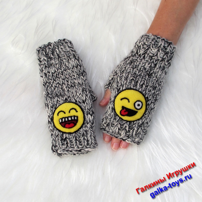 Митенки вязаные со смайликом — изображение 7