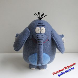Игрушечный слон Родион