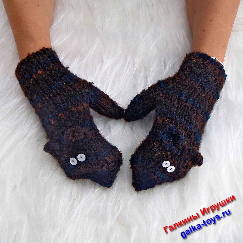 Красивые вязаные варежки