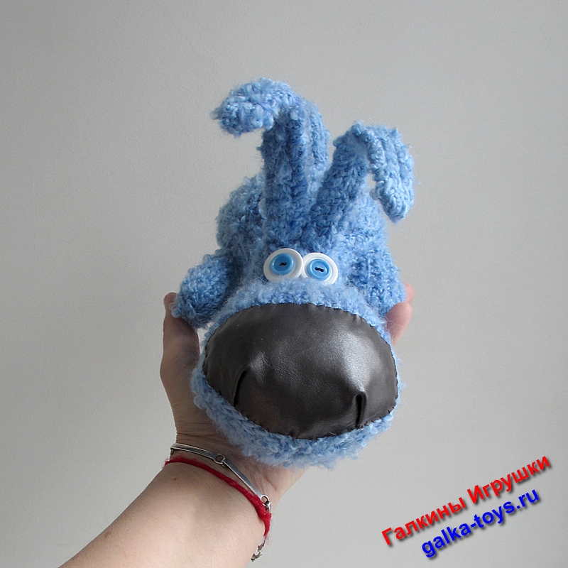 голубой щенок игрушка